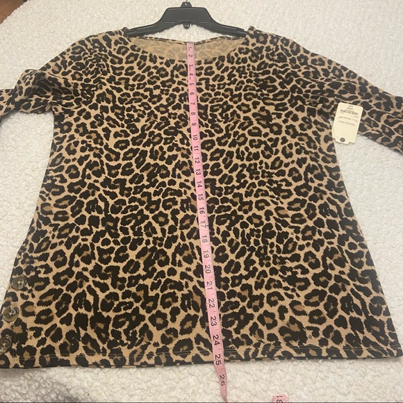 NWT St. John’s bay leopard print‎ pullover shirt - Picture 10 of 15